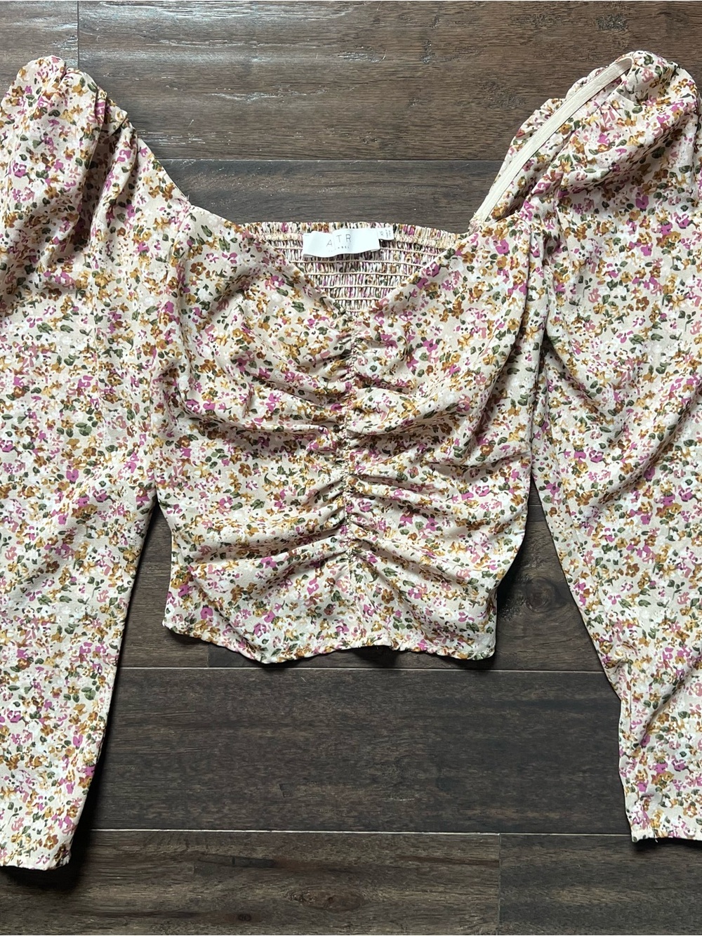ASTR the Label Floral Puff-Sleeve Crop Top - Pink & Cream